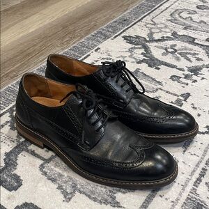 Vionic Bruno Wingtip Shoes